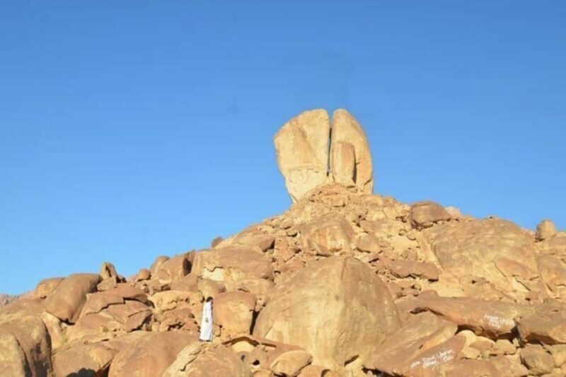 Explore the ancient The Land Of Midian& Split Rock Of Mose's - Who Will Love This Tour?
