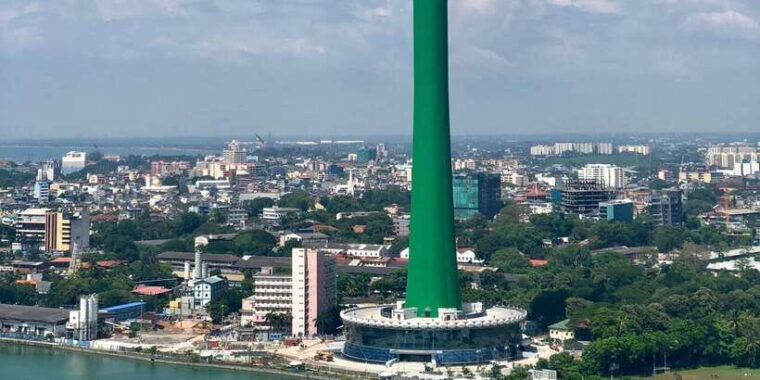 explore-the-colombo-city-by-private-tuk-tuk-or-car