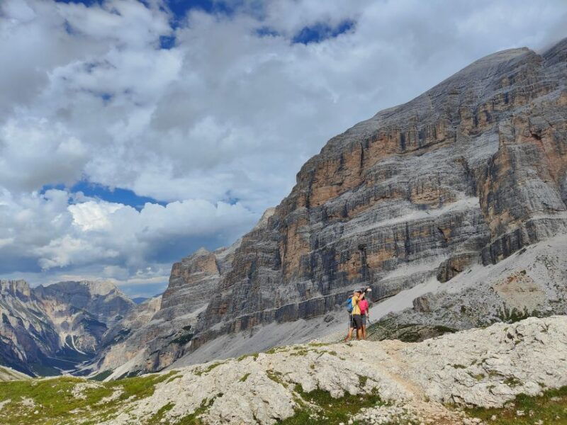 explore-the-dolomites-a-hiking-day-in-the-mountains