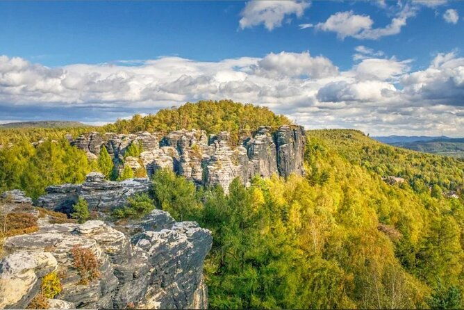 explore-the-elbe-sandstone-mountains-in-czech-republic