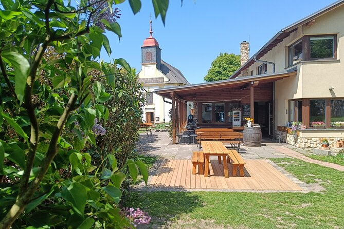 explore-the-elbe-sandstone-mountains-in-czech-republic