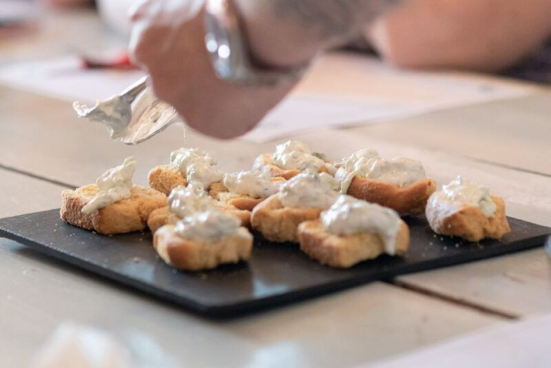 explore-the-hidden-food-gems-of-athens-2