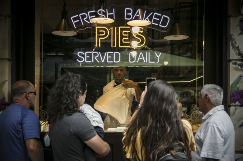 explore-the-hidden-food-gems-of-athens-2