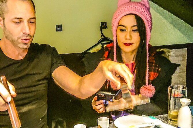 explore-the-hidden-local-bars-in-shinjuku-3-5-hours