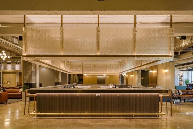 explore-the-historic-old-post-office-in-chicago