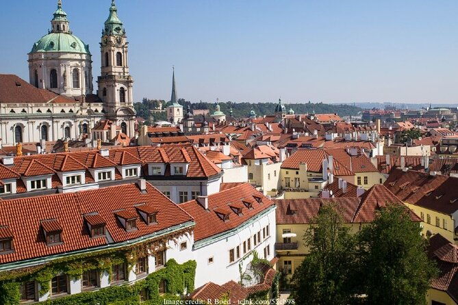 explore-the-historic-prague-castle-private-half-day-walking-tour