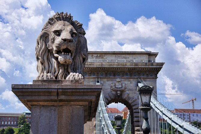 explore-the-instaworthy-spots-of-budapest-with-a-local