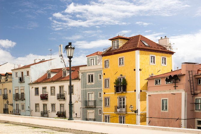 explore-the-instaworthy-spots-of-lisbon-with-a-local