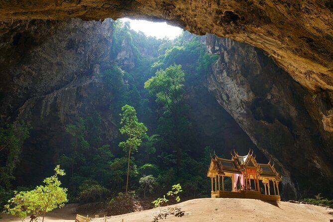 Explore the majestic cave of Sam Roi Yod - Exploring the Majestic Cave of Sam Roi Yod: An Honest Review
