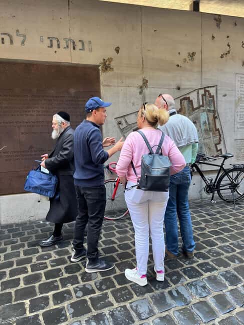 Explore the rich Jewish heritage of Budapest PRIVATE TOUR - An In-Depth Look at the Tour
