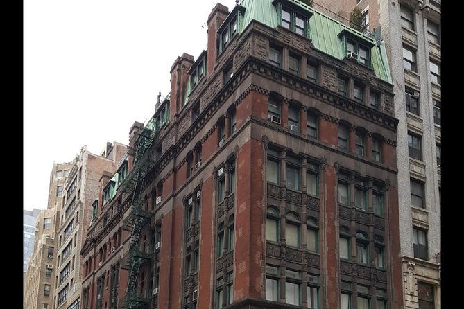 explore-the-ruins-of-a-forgotten-city-in-the-middle-of-manhattan