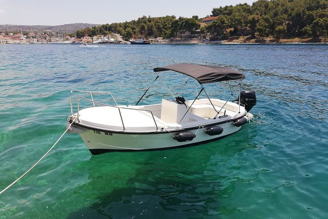 explore-the-west-coast-of-the-island-brac-by-betina-boat