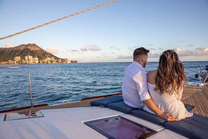 explore-turtle-canyons-waikiki-snorkel-and-sail-adventure