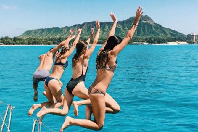 explore-turtle-canyons-waikiki-snorkel-and-sail-adventure