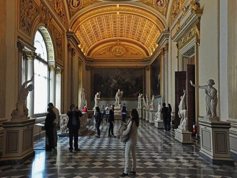 explore-uffizi-botticellis-venus-da-vinci-raphaels-art
