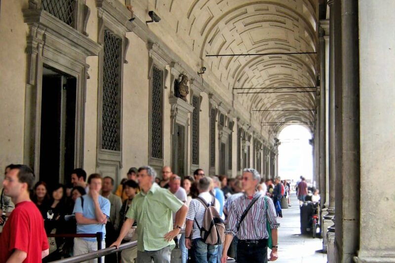 explore-uffizi-from-medici-politics-to-renaissance-art