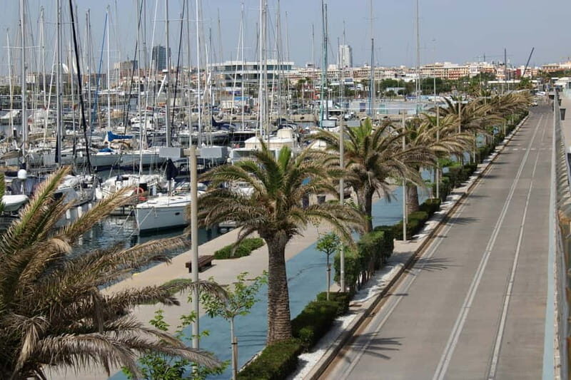 Explore Valencias Coast: Boat trip to Valencian Venice - The Experience in Detail