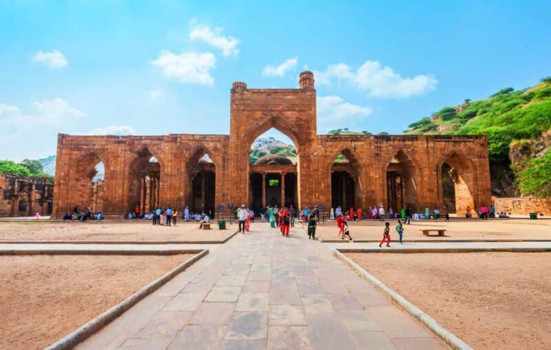 Exploring Ajmer & Pushkar: Full Day Guided Tour with Lunch - Lunch: Tasting Rajasthani Flavors