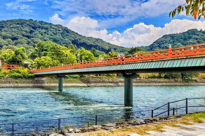 exploring-autumn-foliage-tofukuji-fushimi-inari-and-uji-tour