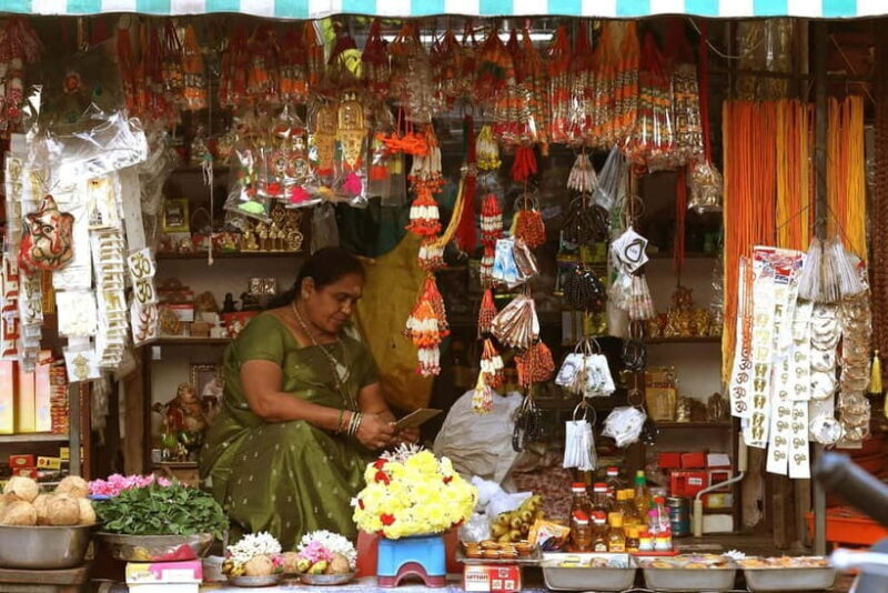 Exploring Chennai Bustling Markets: Guided Tour by Foot - Practical Tips for Travelers
