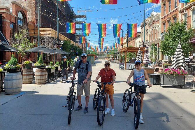 exploring-denver-by-bike-on-half-day-tour-2