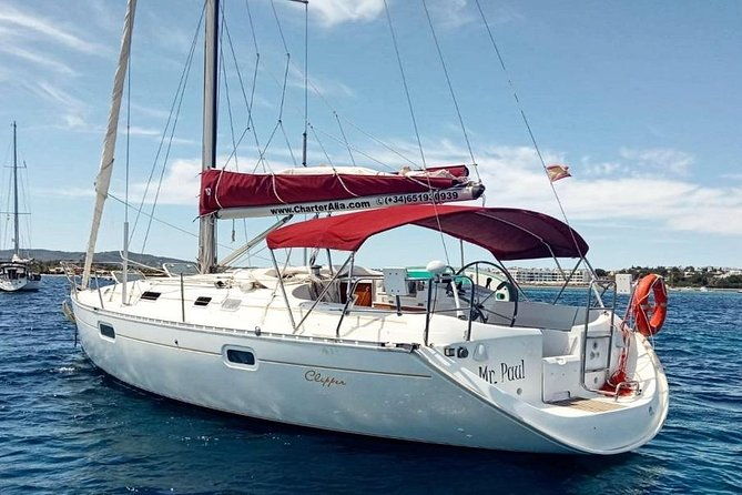 exploring-formentera-on-private-sailing-boat