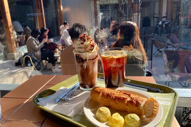 Exploring Hidden Cafes in Bukchon Hanok Village - Key Points