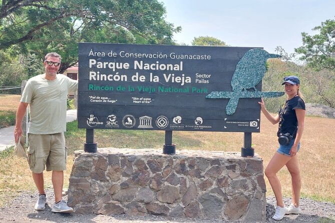 exploring-rincon-de-la-vieja-volcano-and-waterfall