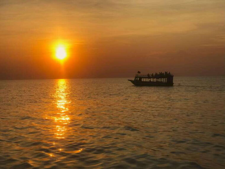 exploring-the-enchanting-kampong-phluk-floating-village