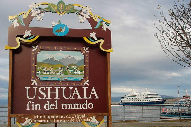 exploring-ushuaia-double-decker-bus-tour