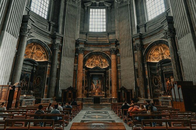 express-st-peters-basilica-guided-tour-in-an-hour