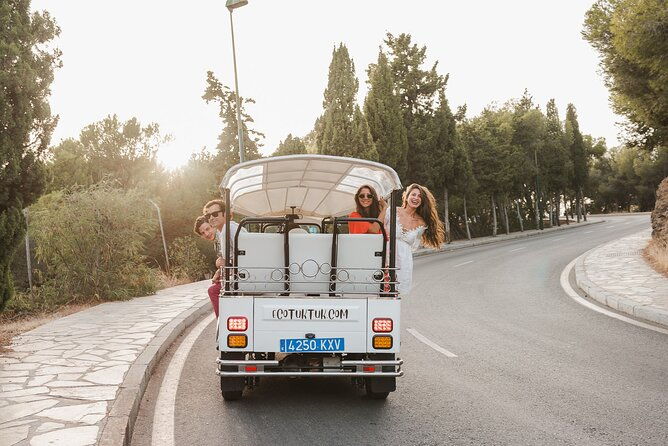 express-tour-of-malaga-in-private-eco-tuk-tuk