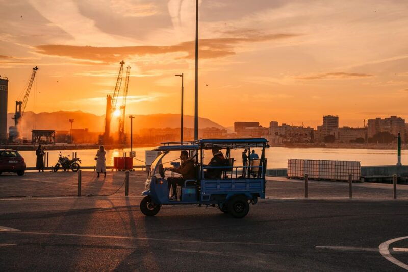 express-tuktuki-tour-in-malaga-gibralfaro-viewpoint-and-photography