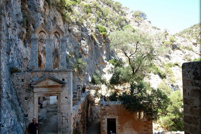extraordinary-gems-of-west-crete