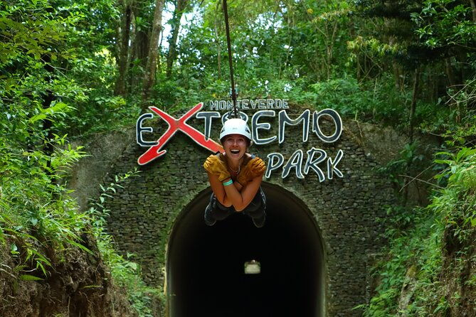 extreme-canopy-tour-in-monteverde