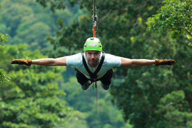 extreme-canopy-tour-in-monteverde