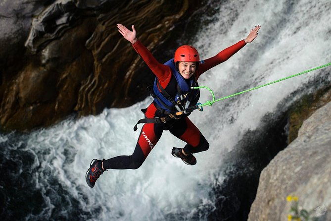 extreme-canyoning-on-cetina-river-from-split-or-zadvarje
