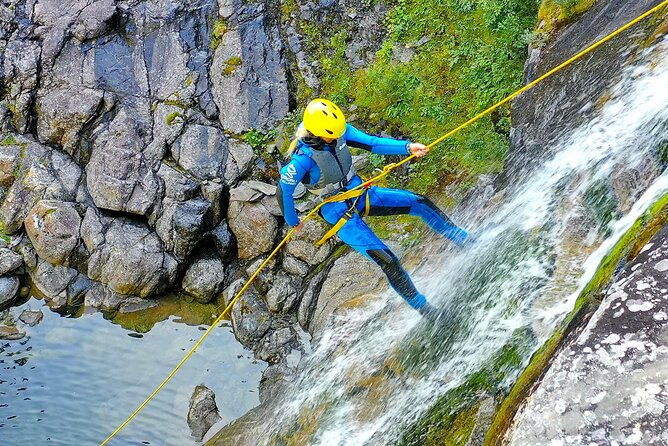 extreme-canyoning-with-waterfall-rappelling-near-geilo-in-norway