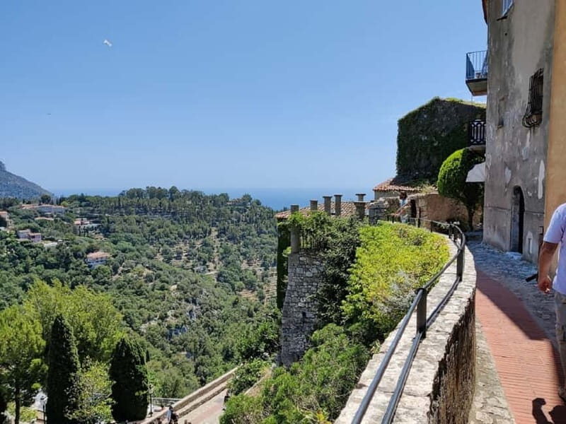 Èze: Walking Tour with a Certified Local Guide - Key Points