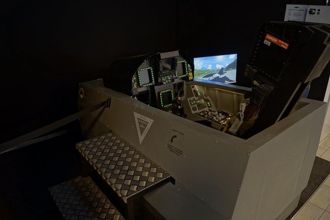 f-a-18-fighter-jet-flight-simulator-in-zurich