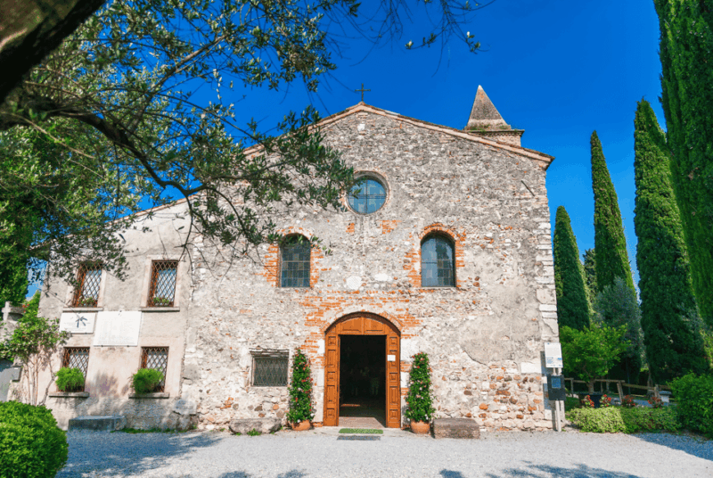 fabulous-heritage-of-sirmione-walking-tour