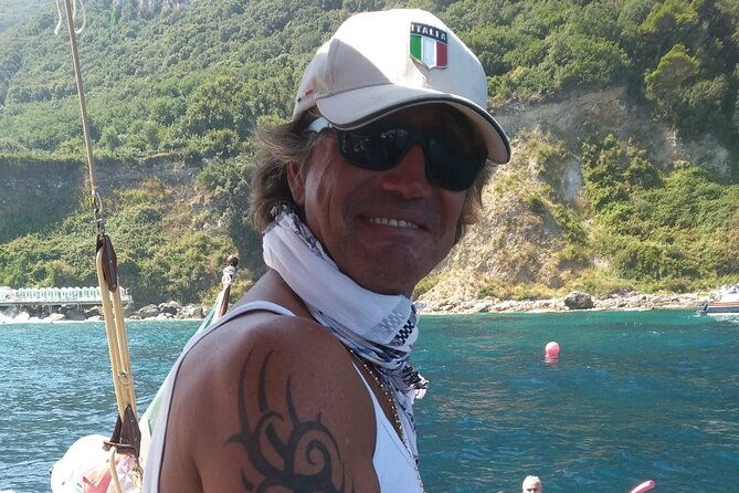 fabulous-private-capri-boat-tour-from-sorrento