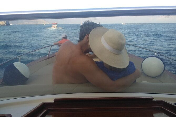 fabulous-private-capri-boat-tour-from-sorrento