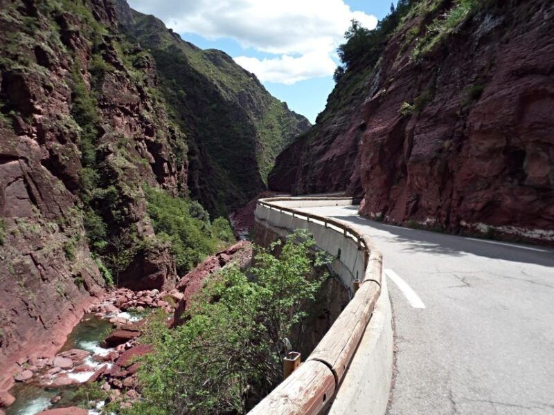 fabulous-red-canyon-and-entrevaux-private-full-day-tour-2