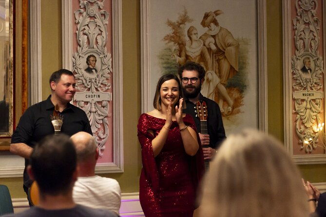 fado-concert-in-one-of-portos-most-beautiful-houses