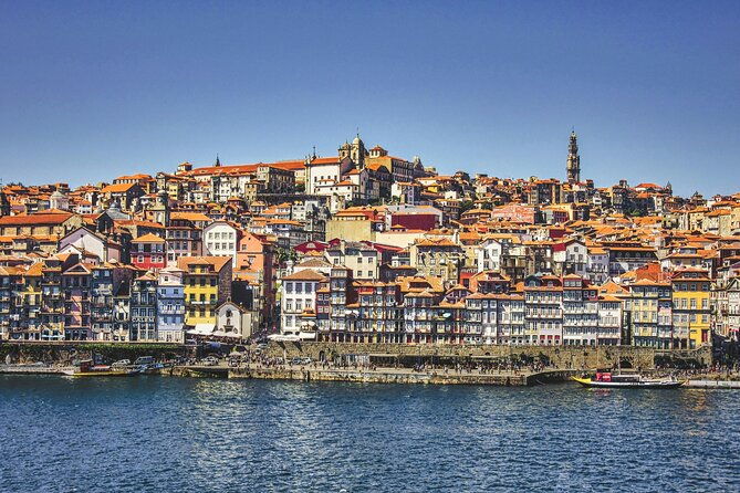 fado-tour-with-guide-dinner-live-show-in-porto-2