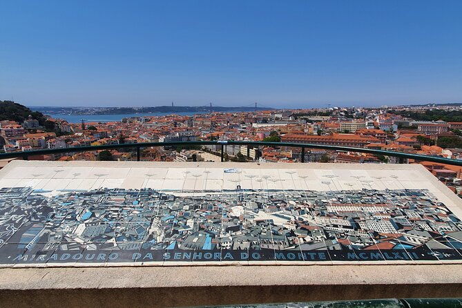 fado-tuktuk-tour-120-mins-max-6-people