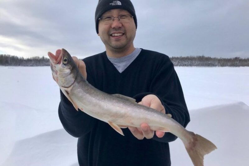 fairbanks-guided-ice-fishing-tour