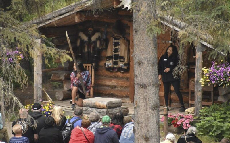 fairbanks-riverboat-cruise-and-local-village-tour