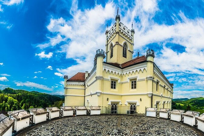 fairytale-castle-delicious-wine-tasting-and-lunch